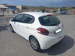 Peugeot 208 2019-thumb-7