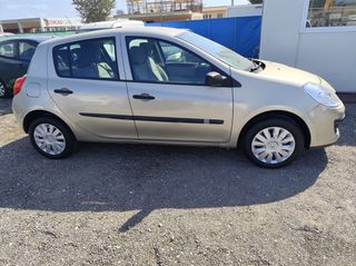 Renault Clio 2006-thumb-2