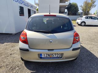 Renault Clio 2006-thumb-1