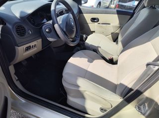 Renault Clio 2006-thumb-7
