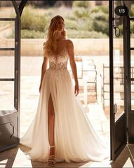 Πωλείται Νυφικο