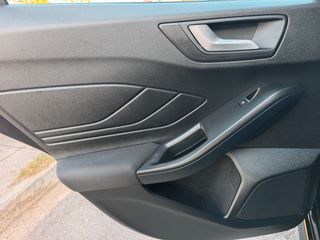 Ford Focus 2020 ST-LINE-thumb-45