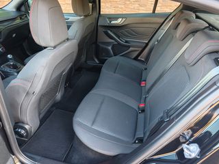 Ford Focus 2020 ST-LINE-thumb-46