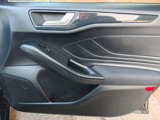 Ford Focus 2020 ST-LINE-thumb-56