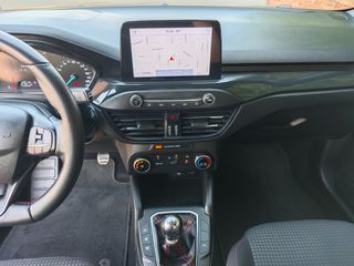 Ford Focus 2020 ST-LINE-thumb-32