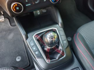Ford Focus 2020 ST-LINE-thumb-34