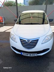 Lancia Ypsilon 2015-thumb-1