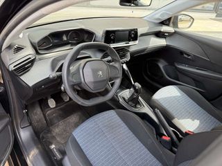 Peugeot 208 2021-thumb-8