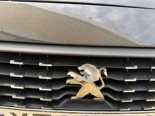 Peugeot 208 2021-thumb-10