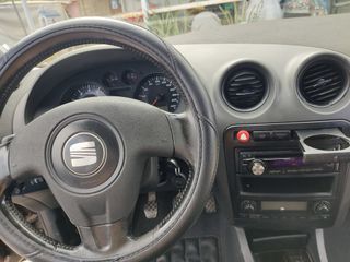 Seat Cordoba 2003-thumb-1