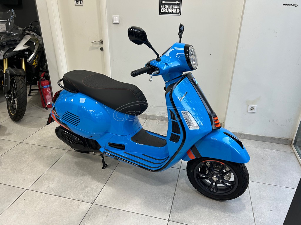 Vespa GTS 125 2026 Blu Eclettico
