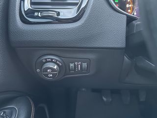 Jeep Compass 2017 LIMITED EDITION-thumb-31