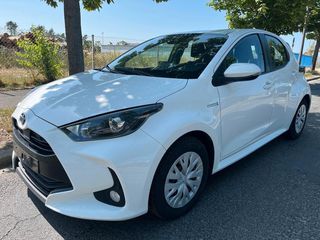 Toyota Yaris 2021 1.5 HYBRID STYLE PLUS CVT-thumb-1