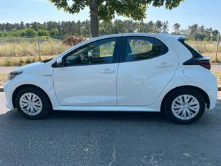 Toyota Yaris 2021 1.5 HYBRID STYLE PLUS CVT-thumb-6