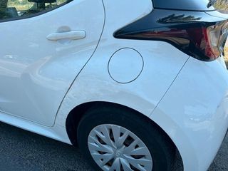 Toyota Yaris 2021 1.5 HYBRID STYLE PLUS CVT-thumb-10