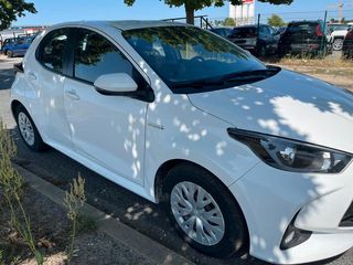 Toyota Yaris 2021 1.5 HYBRID STYLE PLUS CVT-thumb-11