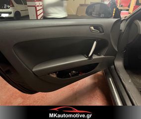 Audi TT 2009-thumb-14
