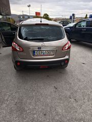 Nissan Qashqai 2010-thumb-3