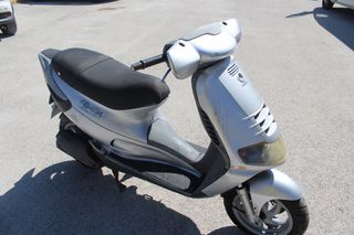Piaggio Skipper 125 2004-thumb-5