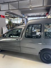 Volkswagen Caddy 2003-thumb-6