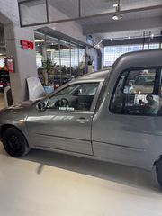 Volkswagen Caddy 2003-thumb-9