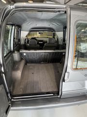 Volkswagen Caddy 2003-thumb-18