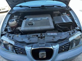 Seat Ibiza 2004-thumb-5