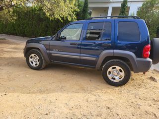 Jeep Cherokee 2004 3.7 LIMITED EDITION AUTO 211 PS-thumb-12