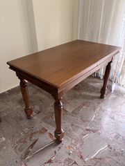 Διάφορα έπιπλα τραπεζαρίας