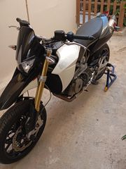 Aprilia Dorsoduro 750 2010
