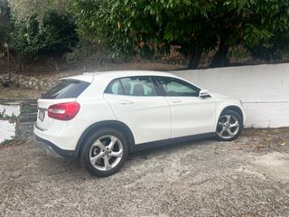 Mercedes-Benz GLA 180 2018 PROGRESSIVE PLUS AUTO