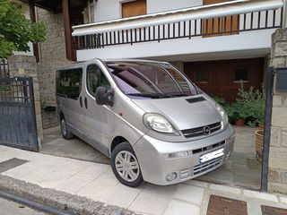 Opel Vivaro 2005 Tour