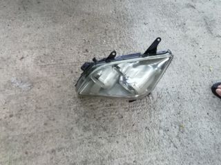 Toyota avensis-thumb-1