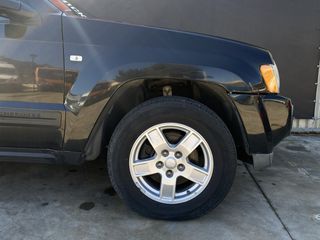 Jeep Grand Cherokee 2005 LAREDO-thumb-3