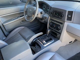 Jeep Grand Cherokee 2005 LAREDO-thumb-13