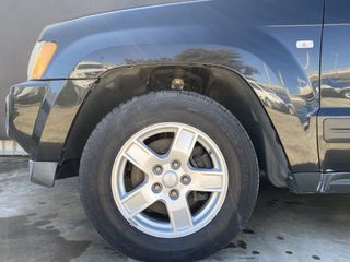 Jeep Grand Cherokee 2005 LAREDO-thumb-16