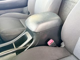 Φορτηγό Έως 7.5τ Toyota 2015 HILUX D-4D-thumb-61