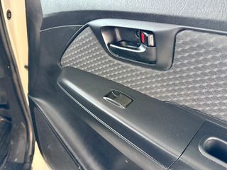 Φορτηγό Έως 7.5τ Toyota 2015 HILUX D-4D-thumb-64