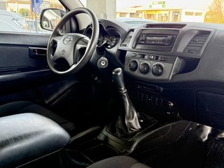 Φορτηγό Έως 7.5τ Toyota 2015 HILUX D-4D-thumb-67