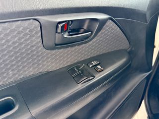 Φορτηγό Έως 7.5τ Toyota 2015 HILUX D-4D-thumb-44