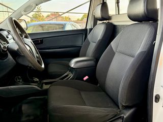 Φορτηγό Έως 7.5τ Toyota 2015 HILUX D-4D-thumb-47