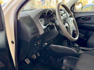 Φορτηγό Έως 7.5τ Toyota 2015 HILUX D-4D-thumb-45