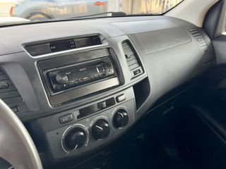 Φορτηγό Έως 7.5τ Toyota 2015 HILUX D-4D-thumb-54