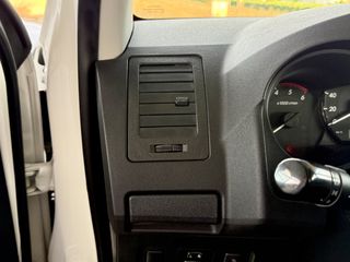 Φορτηγό Έως 7.5τ Toyota 2015 HILUX D-4D-thumb-49