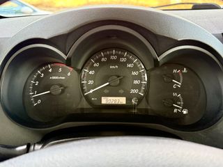 Φορτηγό Έως 7.5τ Toyota 2015 HILUX D-4D-thumb-52