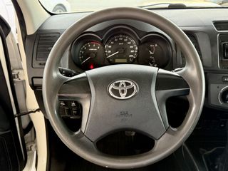 Φορτηγό Έως 7.5τ Toyota 2015 HILUX D-4D-thumb-50