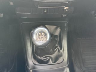 Φορτηγό Έως 7.5τ Toyota 2015 HILUX D-4D-thumb-59