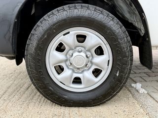 Φορτηγό Έως 7.5τ Toyota 2015 HILUX D-4D-thumb-72