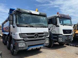 Ανατροπή Mercedes-Benz 2012 Actors 41-44-thumb-12