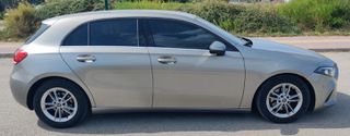 Mercedes-Benz A 180 2019-thumb-3